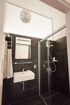 Aparthotel Studios + Graz